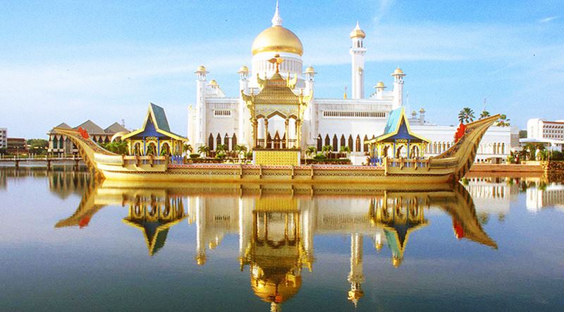Khám phá cung điện dát vàng lớn nhất thế giới của nhà vua Brunei - Người Việt tại Brunei