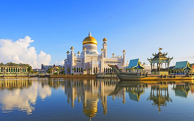 Các thánh đường ở Brunei đều được dát vàng